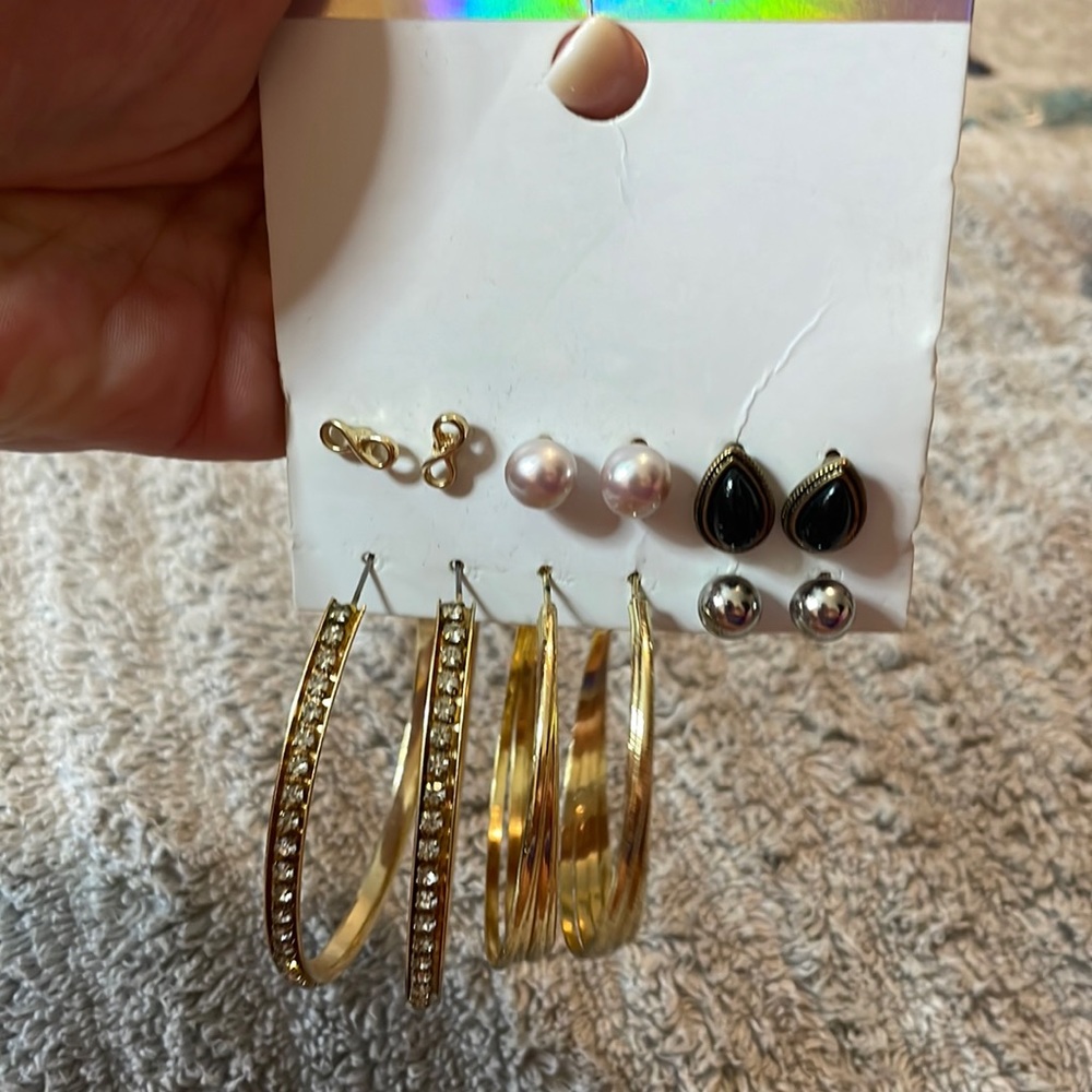 Earring pack of 6